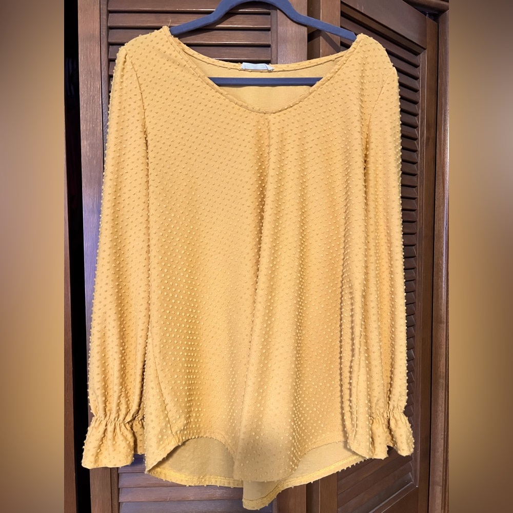 Reb. In J 200 V-neck tunic. Size L